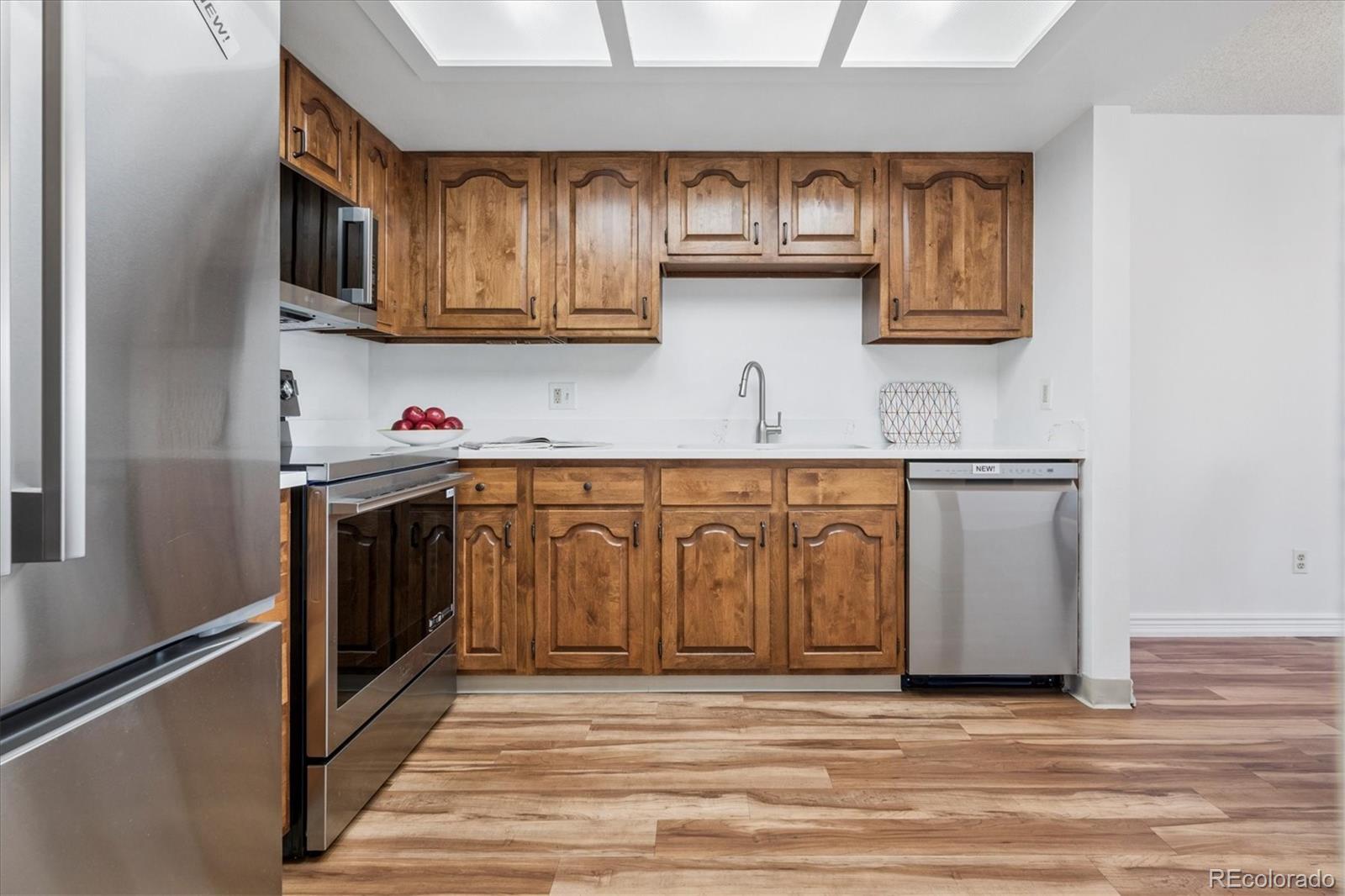 MLS Image #3 for 13991 e marina drive 501,aurora, Colorado