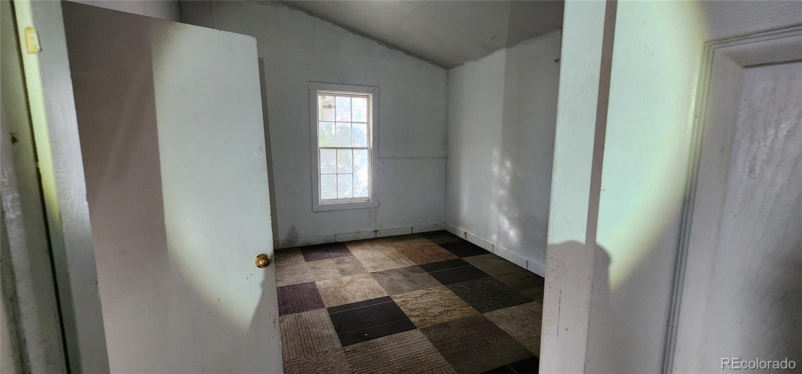 MLS Image #6 for 1017  smithland avenue,la junta, Colorado
