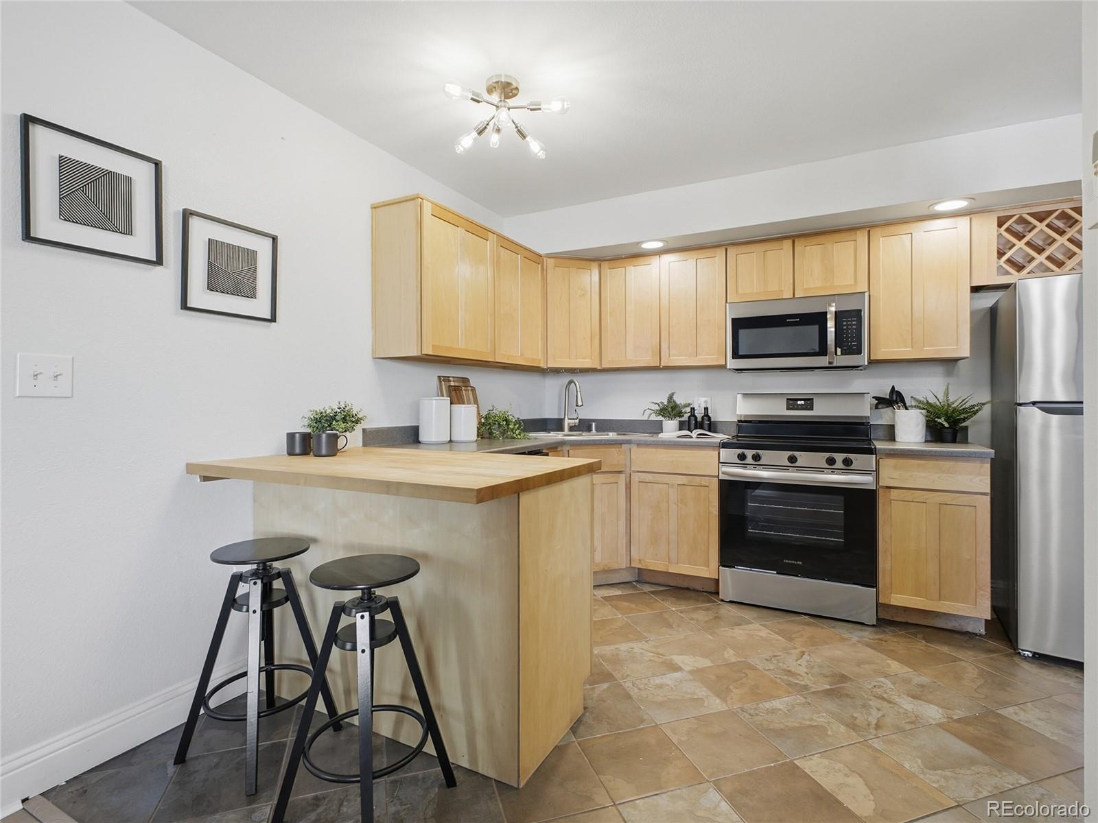 MLS Image #6 for 601 w 11th avenue,denver, Colorado