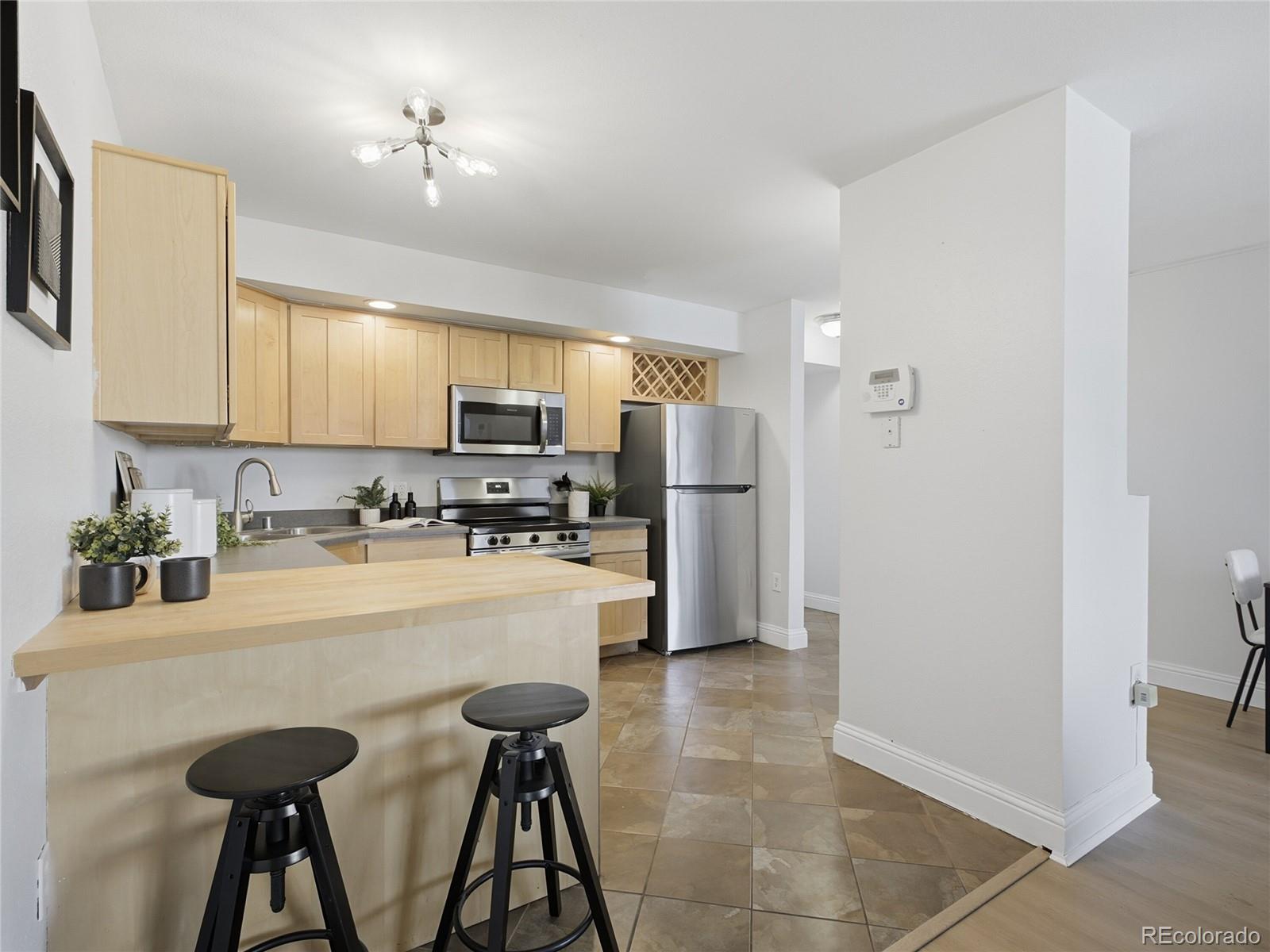 MLS Image #7 for 601 w 11th avenue,denver, Colorado