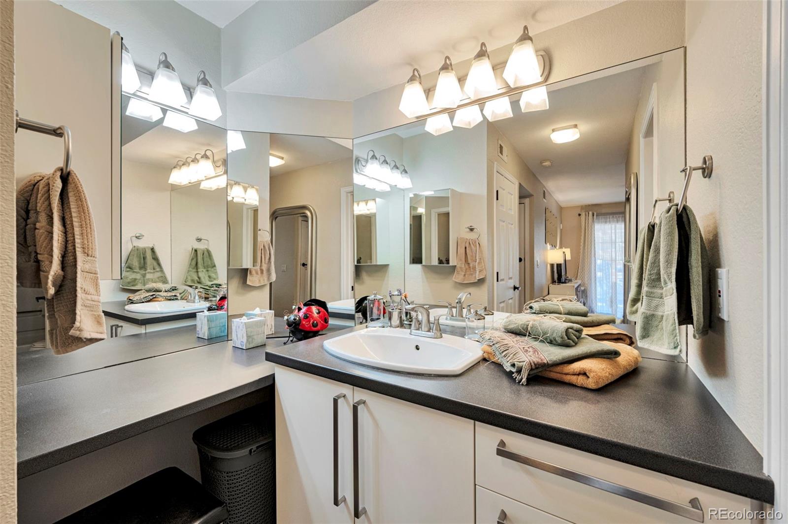 MLS Image #14 for 9170 e arbor circle c,englewood, Colorado