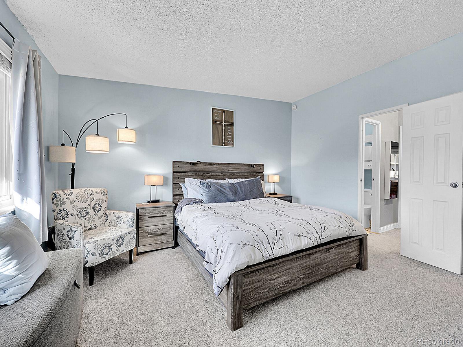 MLS Image #10 for 218 w rockrimmon boulevard,colorado springs, Colorado