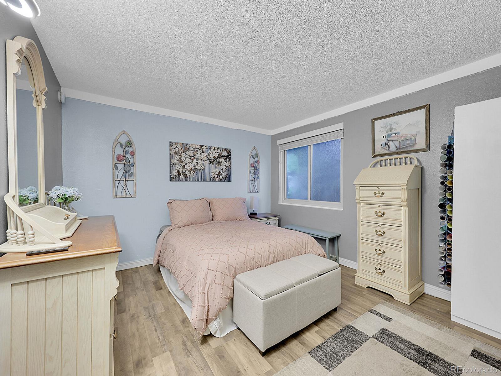 MLS Image #17 for 218 w rockrimmon boulevard,colorado springs, Colorado