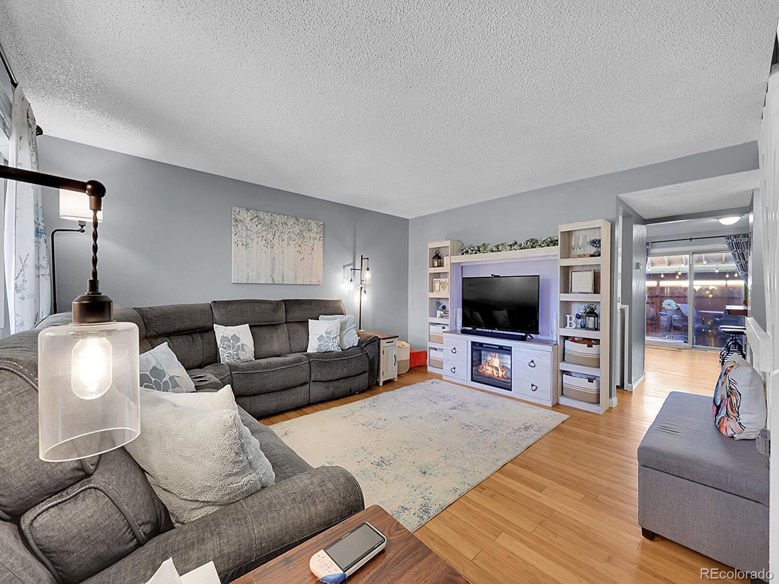 MLS Image #3 for 218 w rockrimmon boulevard,colorado springs, Colorado