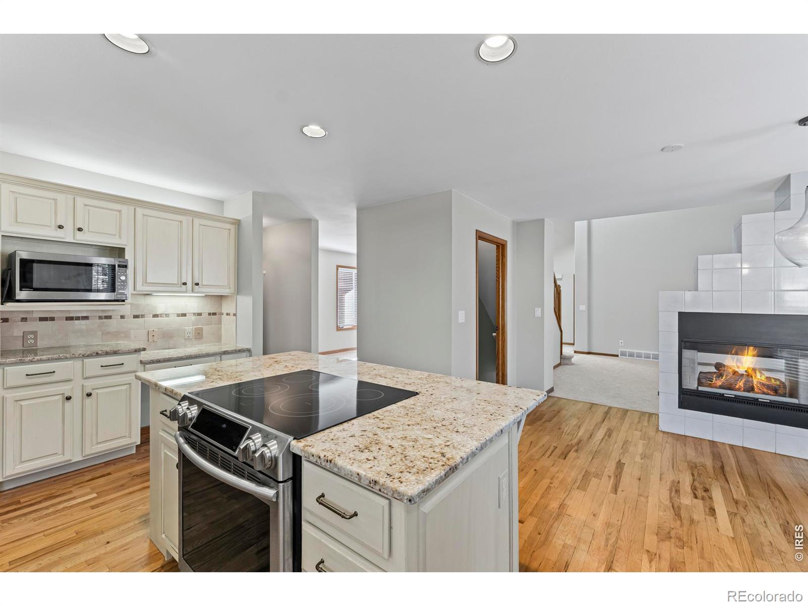 MLS Image #15 for 815  langdale drive,fort collins, Colorado
