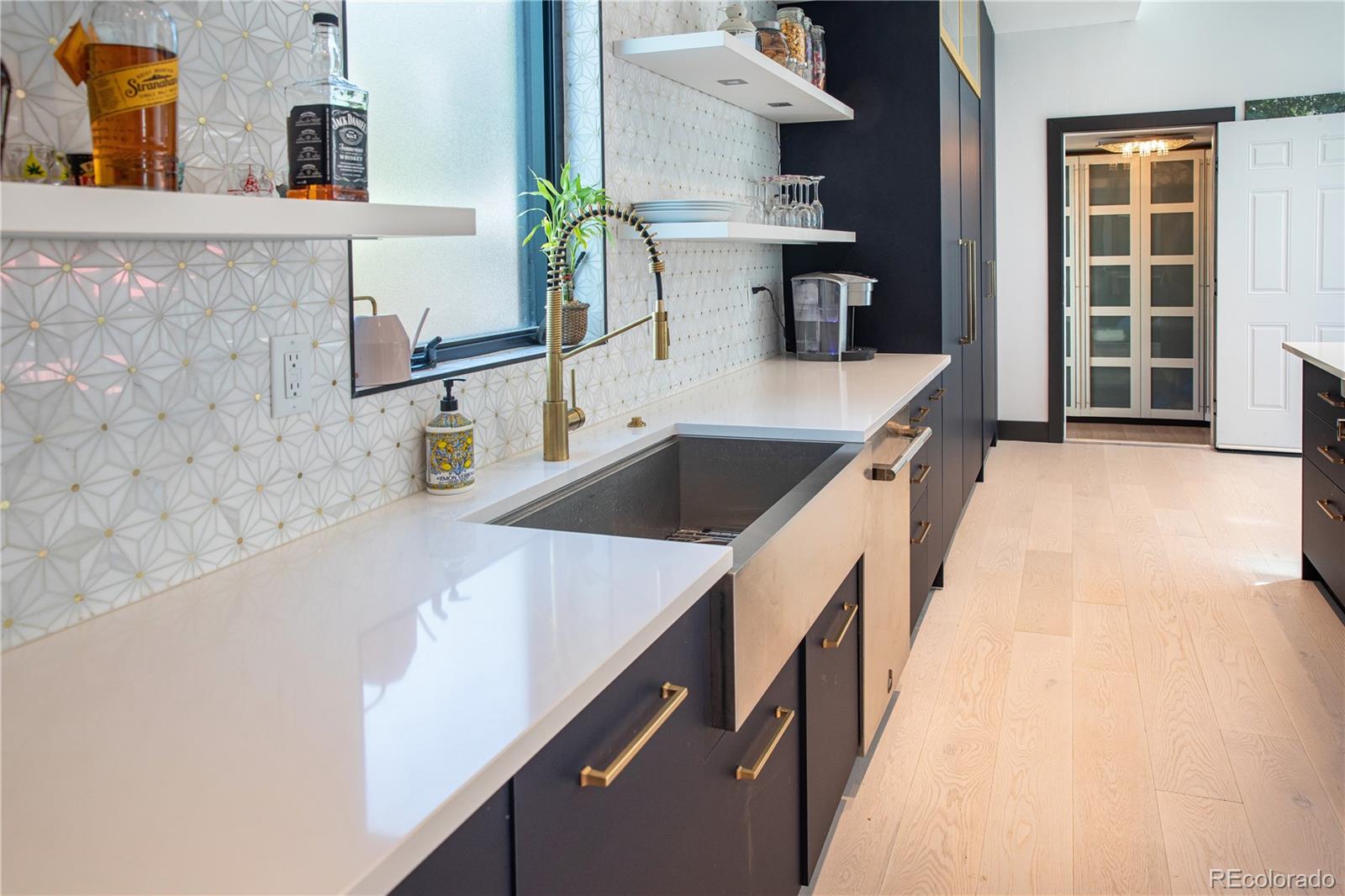 MLS Image #11 for 4960 s lipan drive,englewood, Colorado