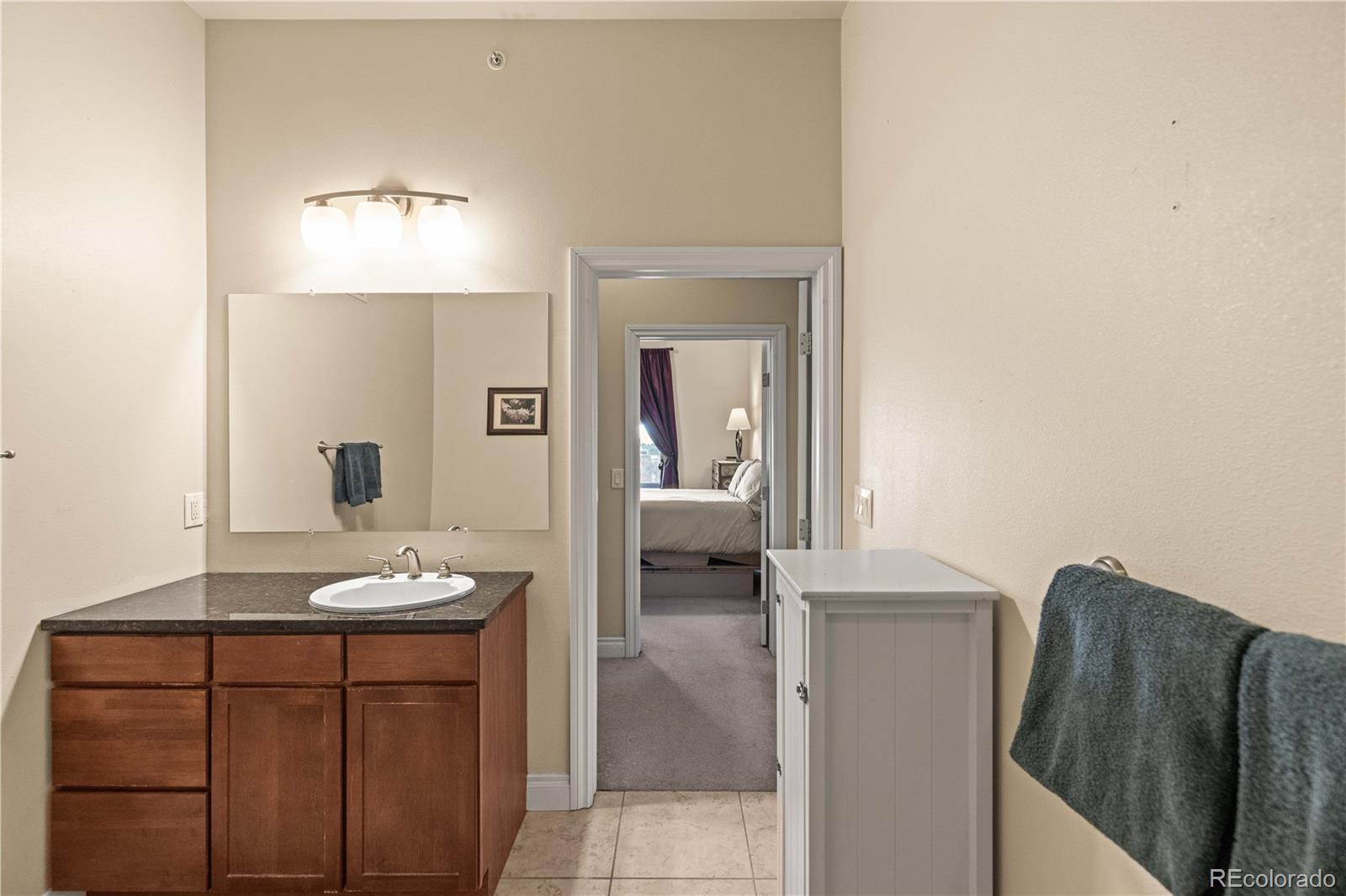 MLS Image #18 for 1700 n emerson street 304,denver, Colorado