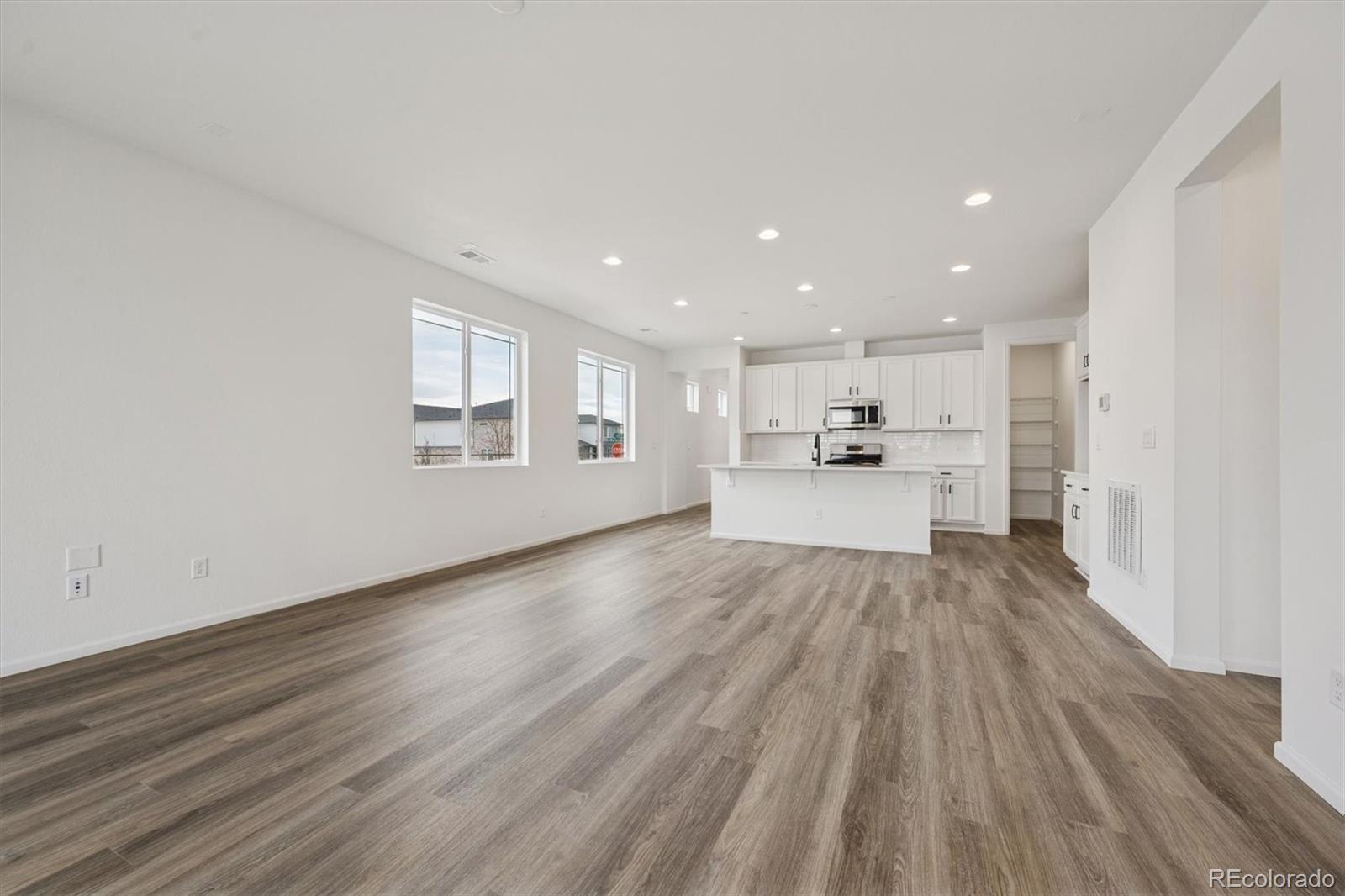 MLS Image #4 for 6552 n malaya street,aurora, Colorado