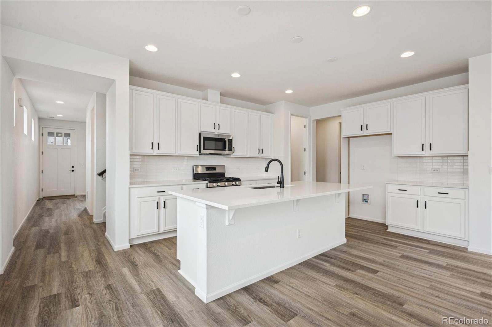 MLS Image #6 for 6552 n malaya street,aurora, Colorado
