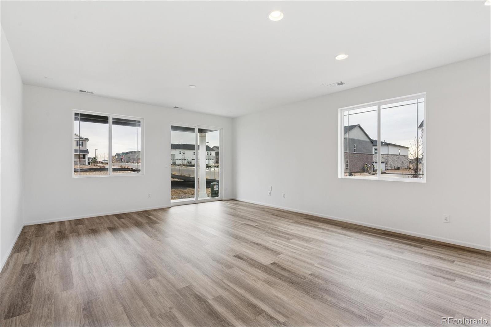 MLS Image #8 for 6552 n malaya street,aurora, Colorado
