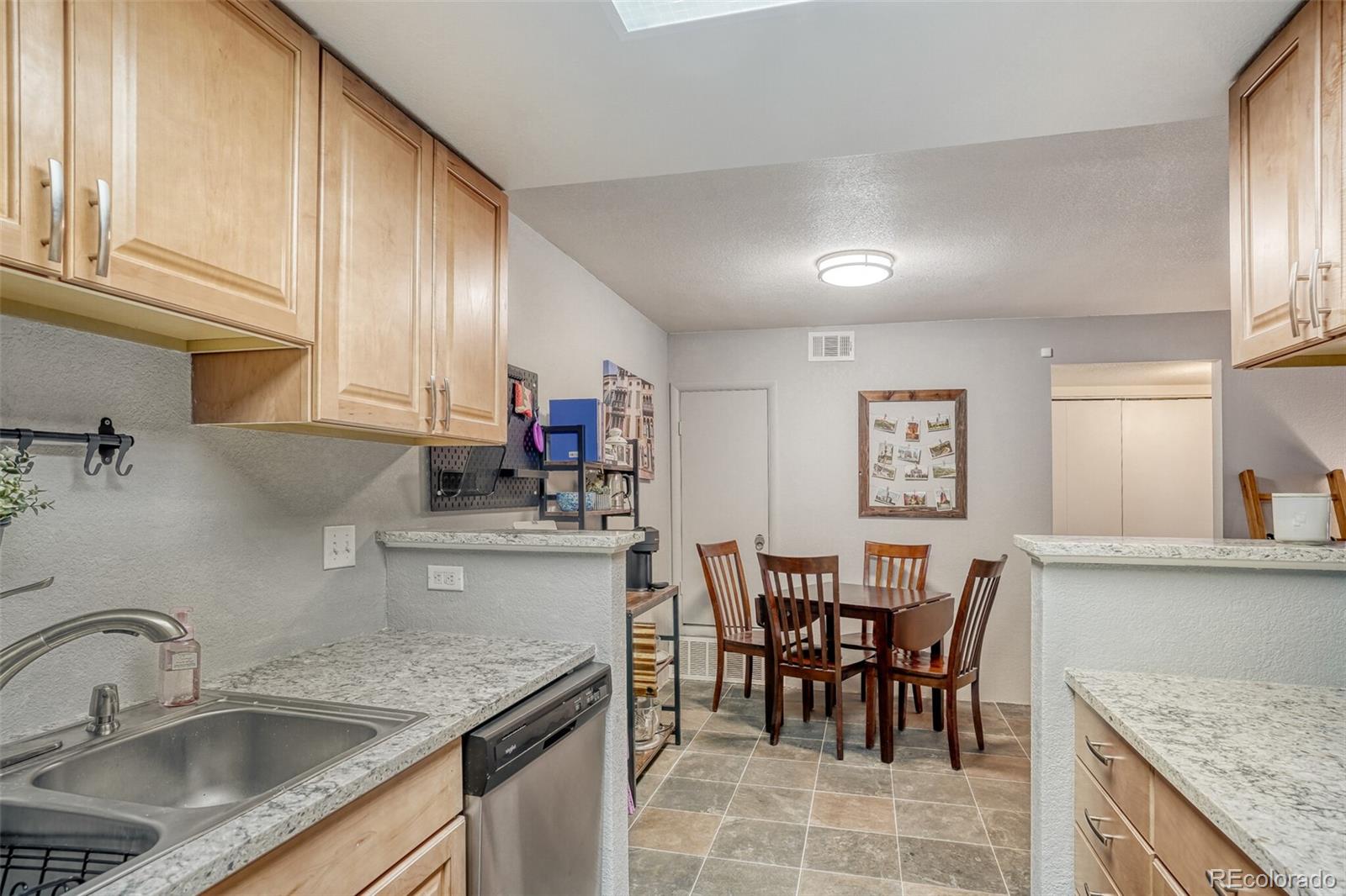 MLS Image #14 for 3460 s eagle street,aurora, Colorado