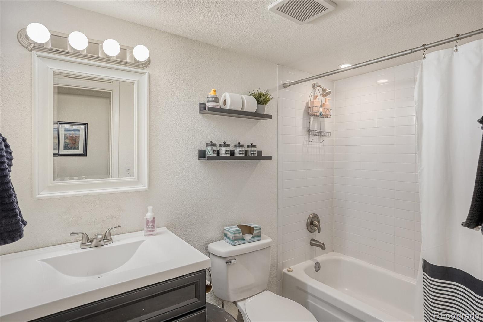 MLS Image #20 for 3460 s eagle street,aurora, Colorado