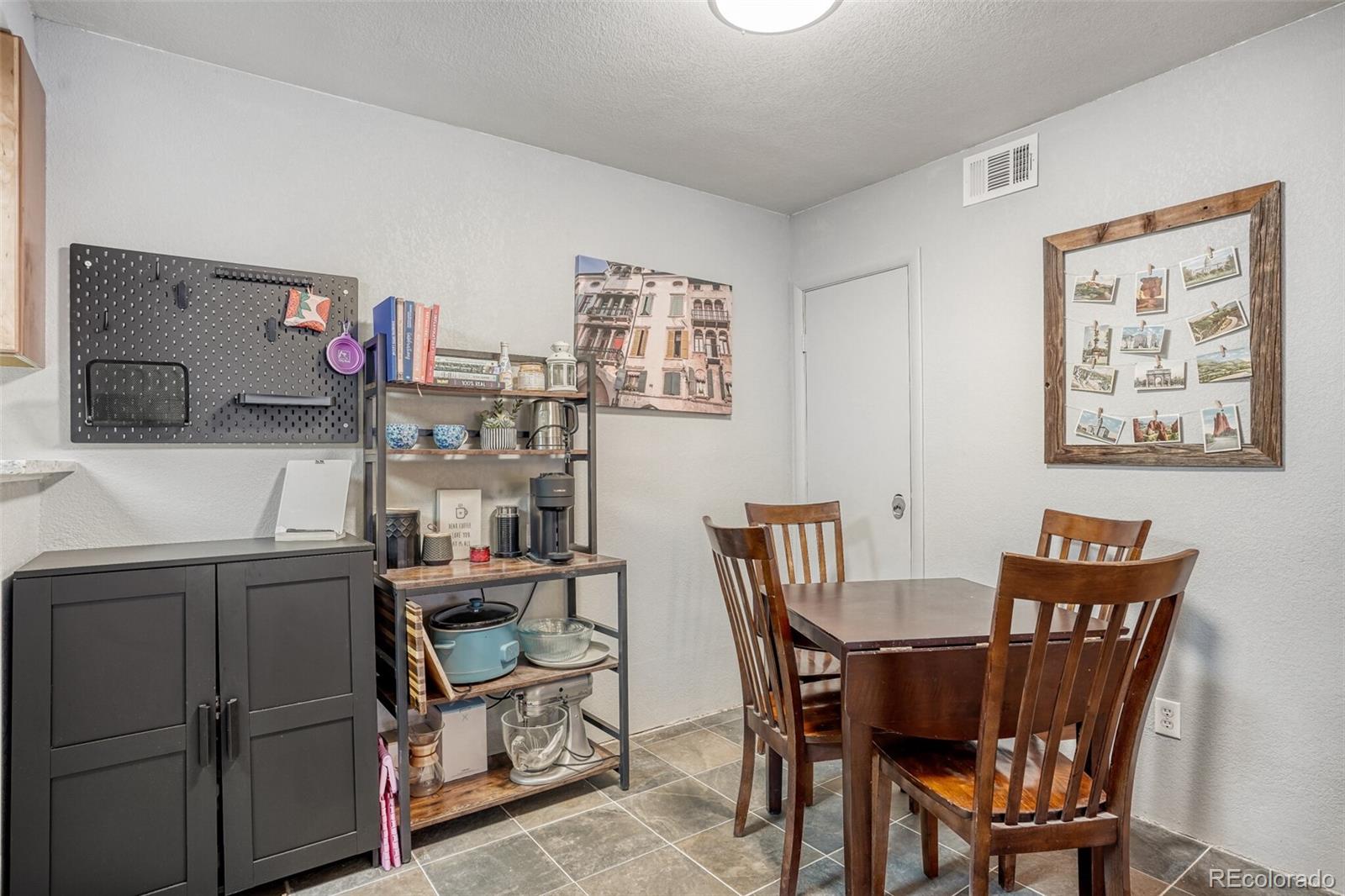 MLS Image #8 for 3460 s eagle street,aurora, Colorado