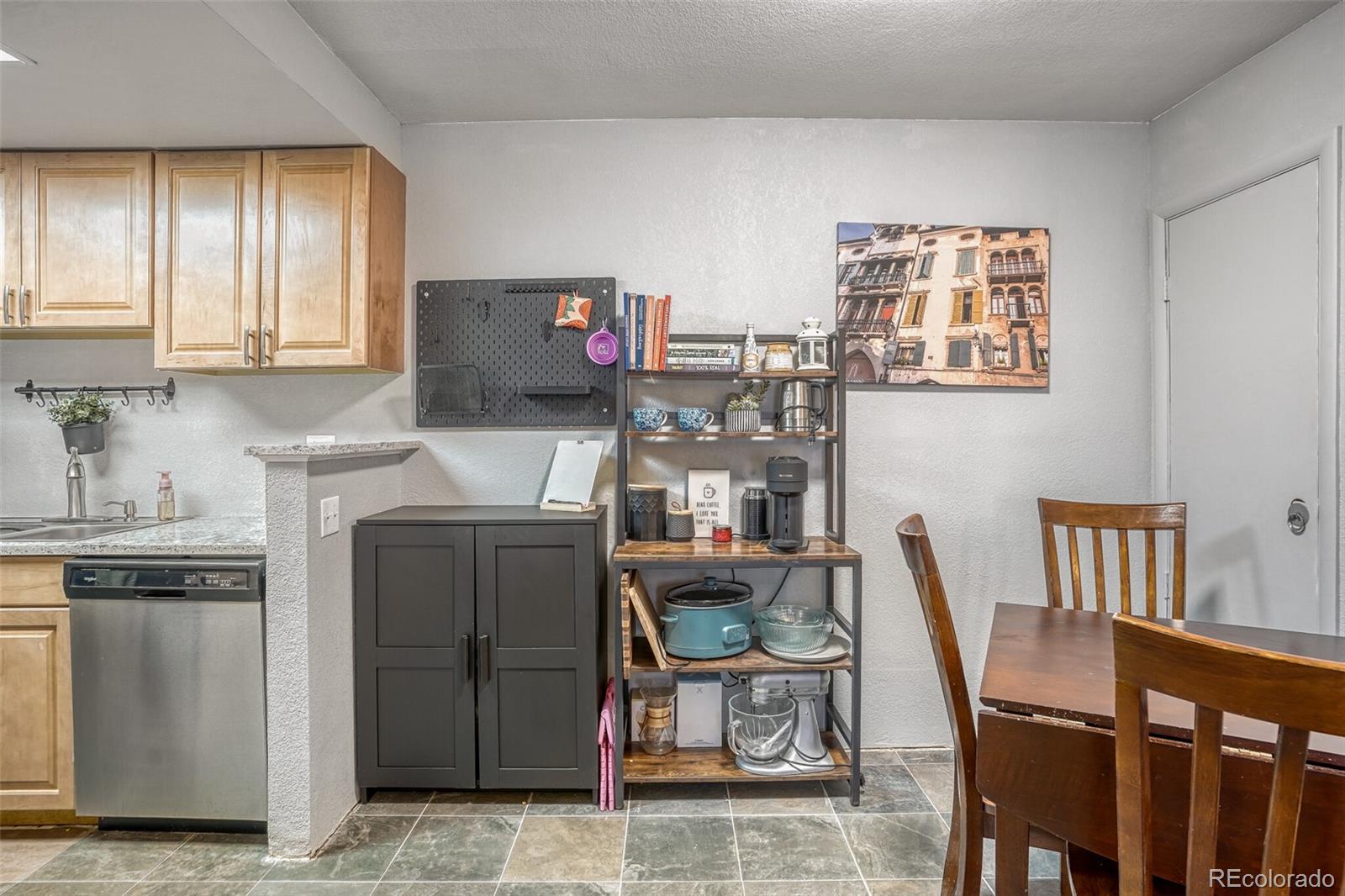 MLS Image #9 for 3460 s eagle street,aurora, Colorado