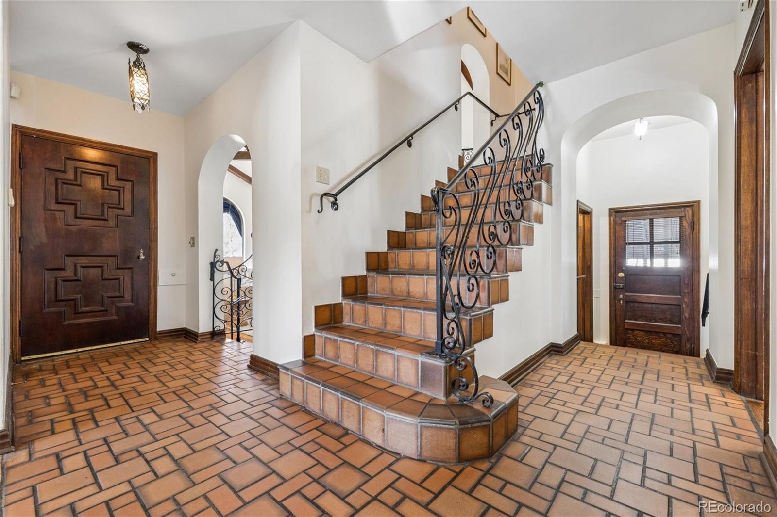 MLS Image #10 for 6  ivy lane,denver, Colorado