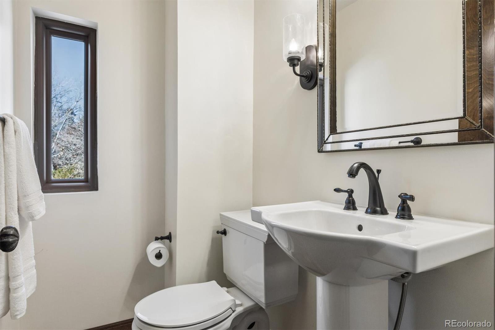 MLS Image #15 for 6  ivy lane,denver, Colorado