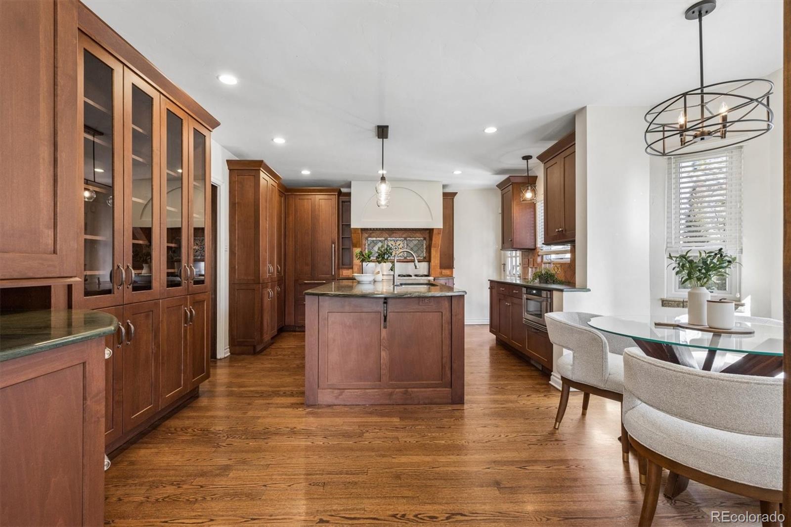 MLS Image #23 for 6  ivy lane,denver, Colorado