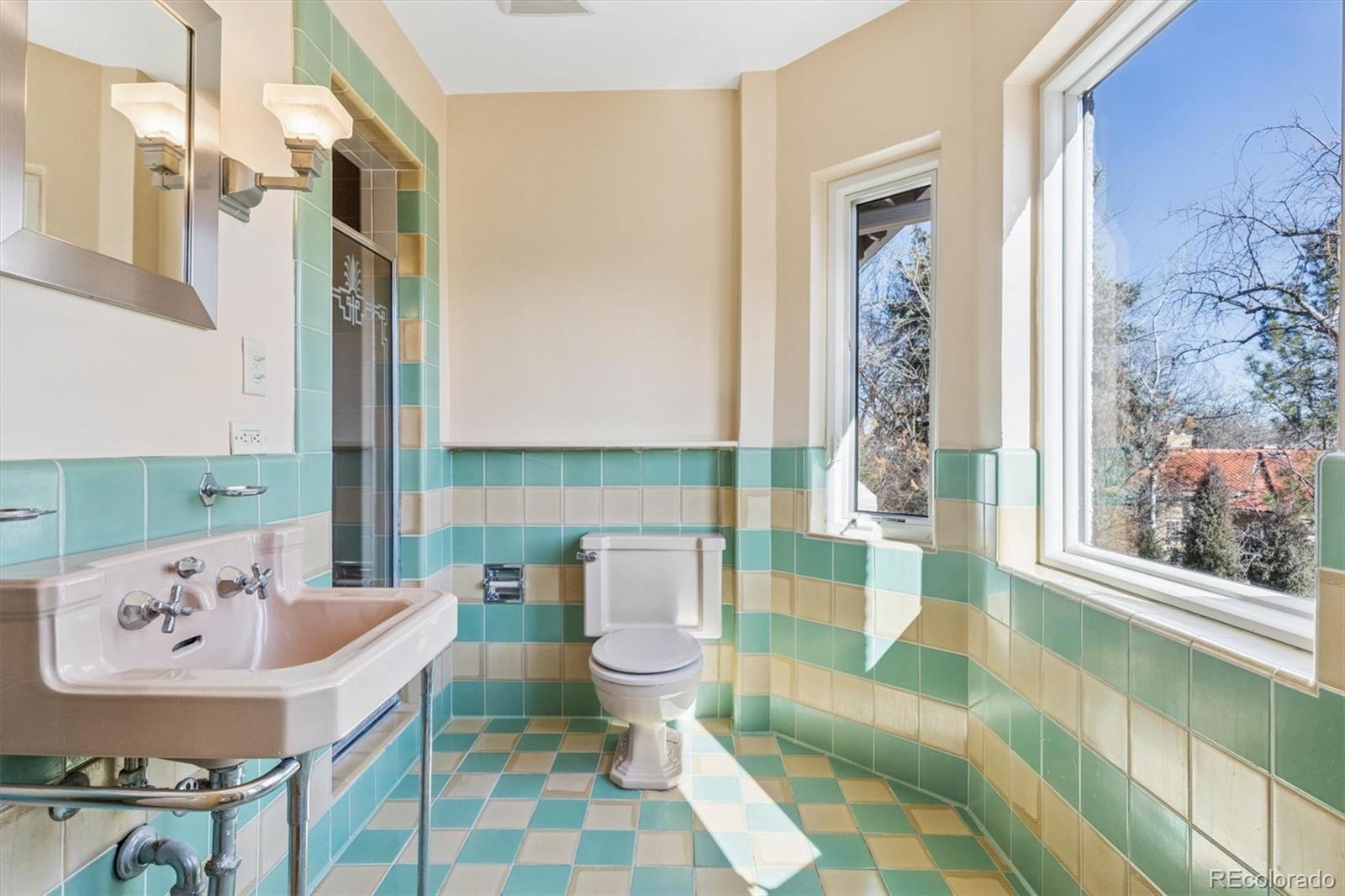 MLS Image #38 for 6  ivy lane,denver, Colorado