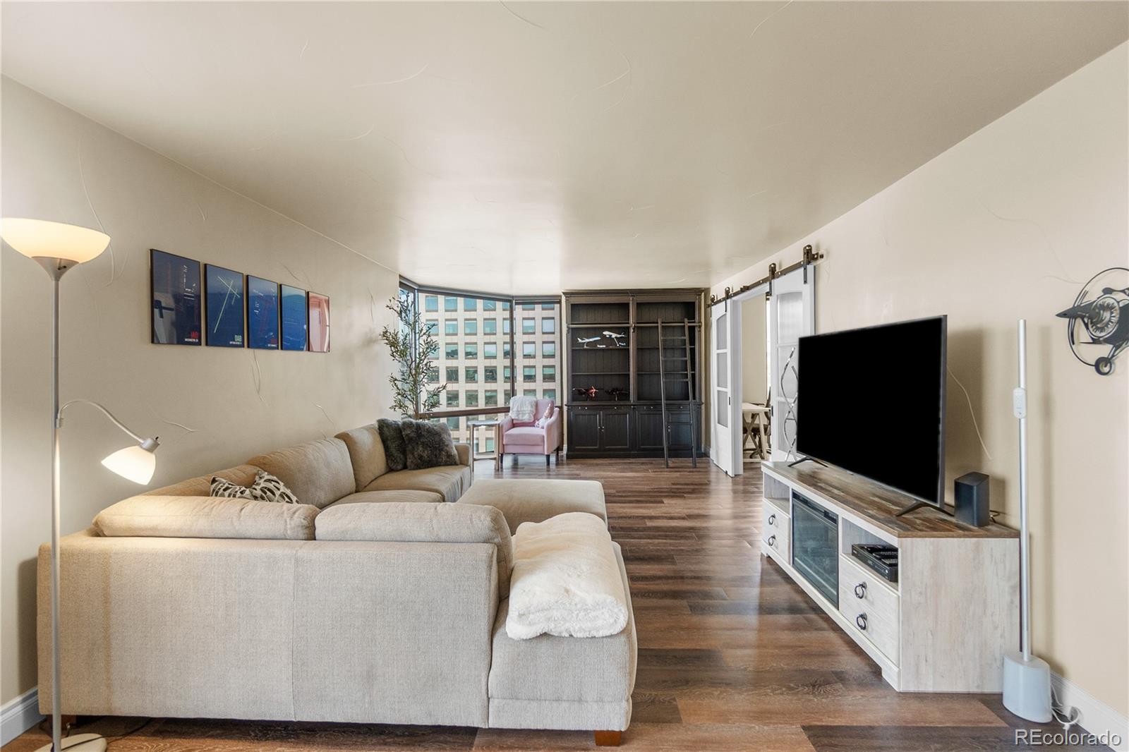 MLS Image #17 for 1625  larimer street 1705,denver, Colorado