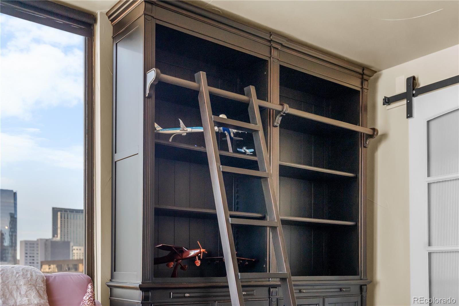 MLS Image #21 for 1625  larimer street 1705,denver, Colorado
