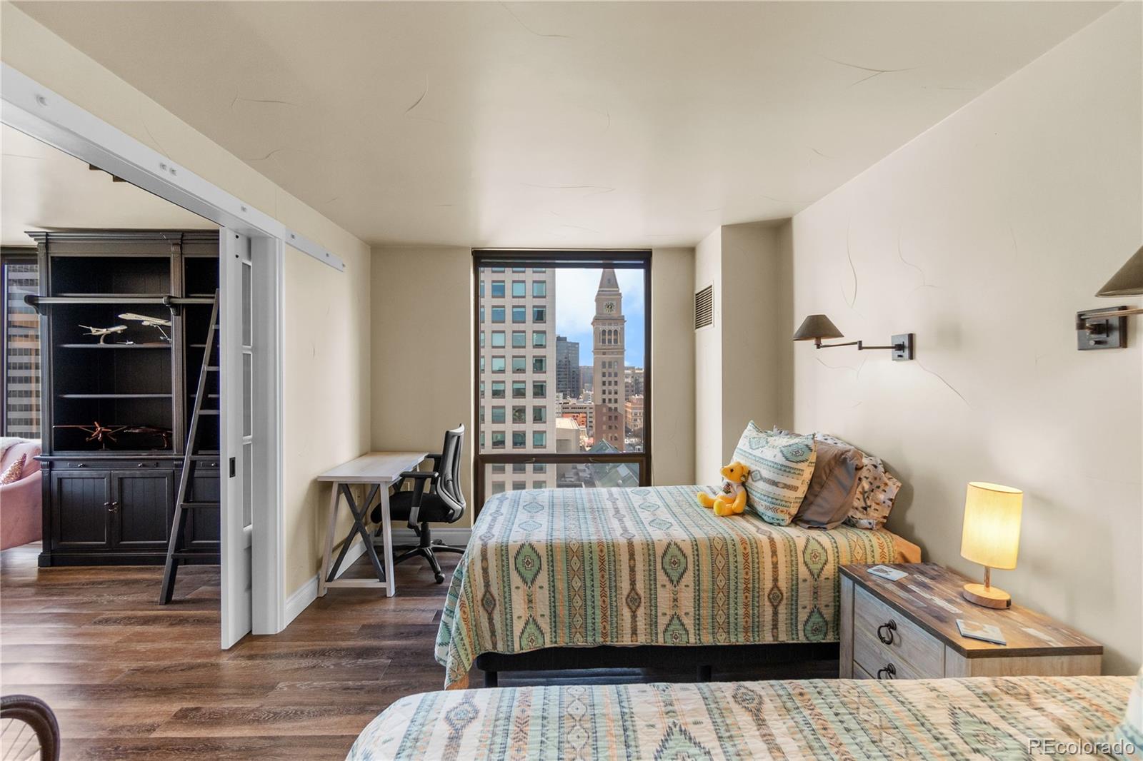 MLS Image #26 for 1625  larimer street 1705,denver, Colorado