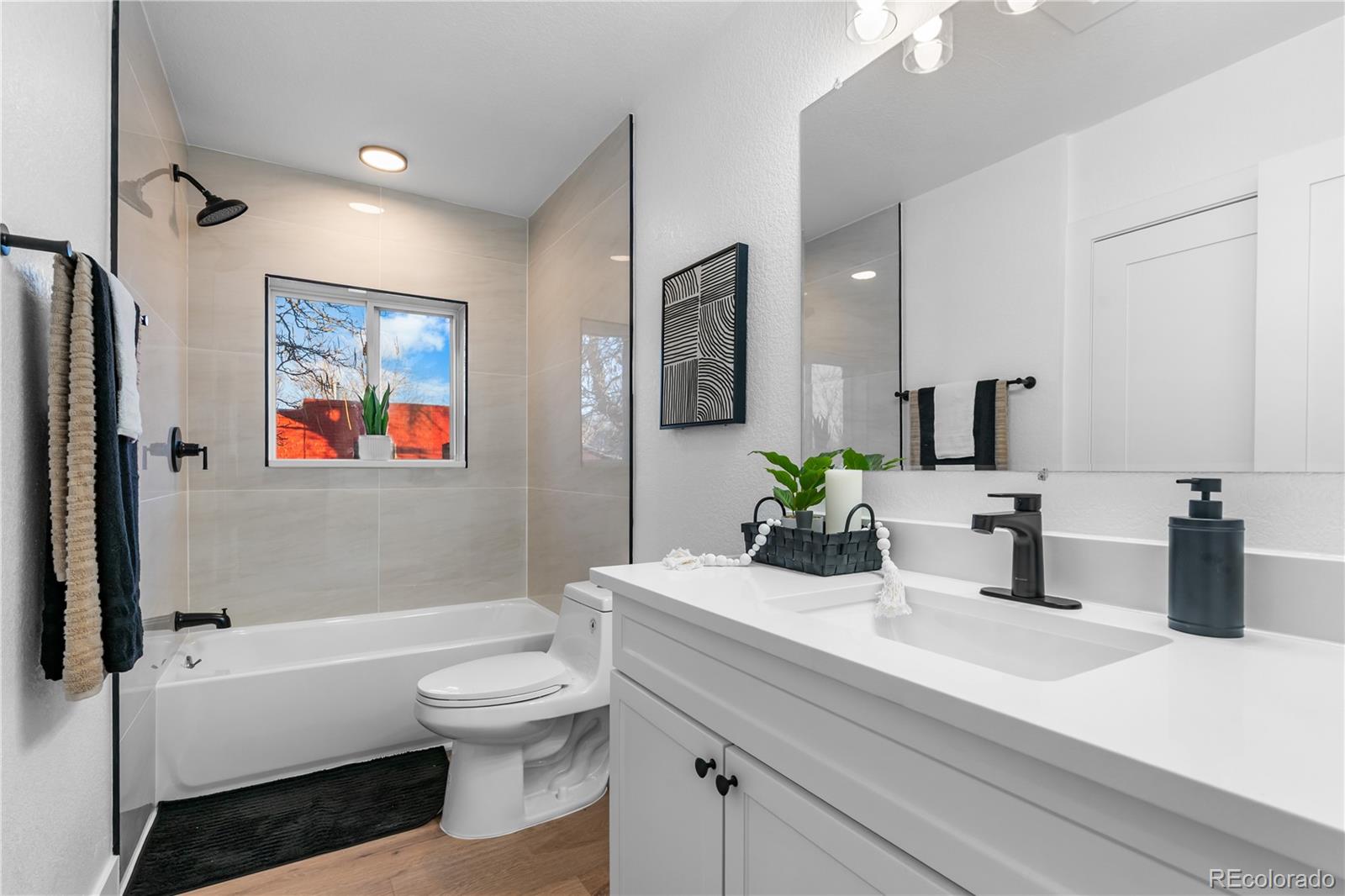 MLS Image #10 for 3217 n clayton street,denver, Colorado