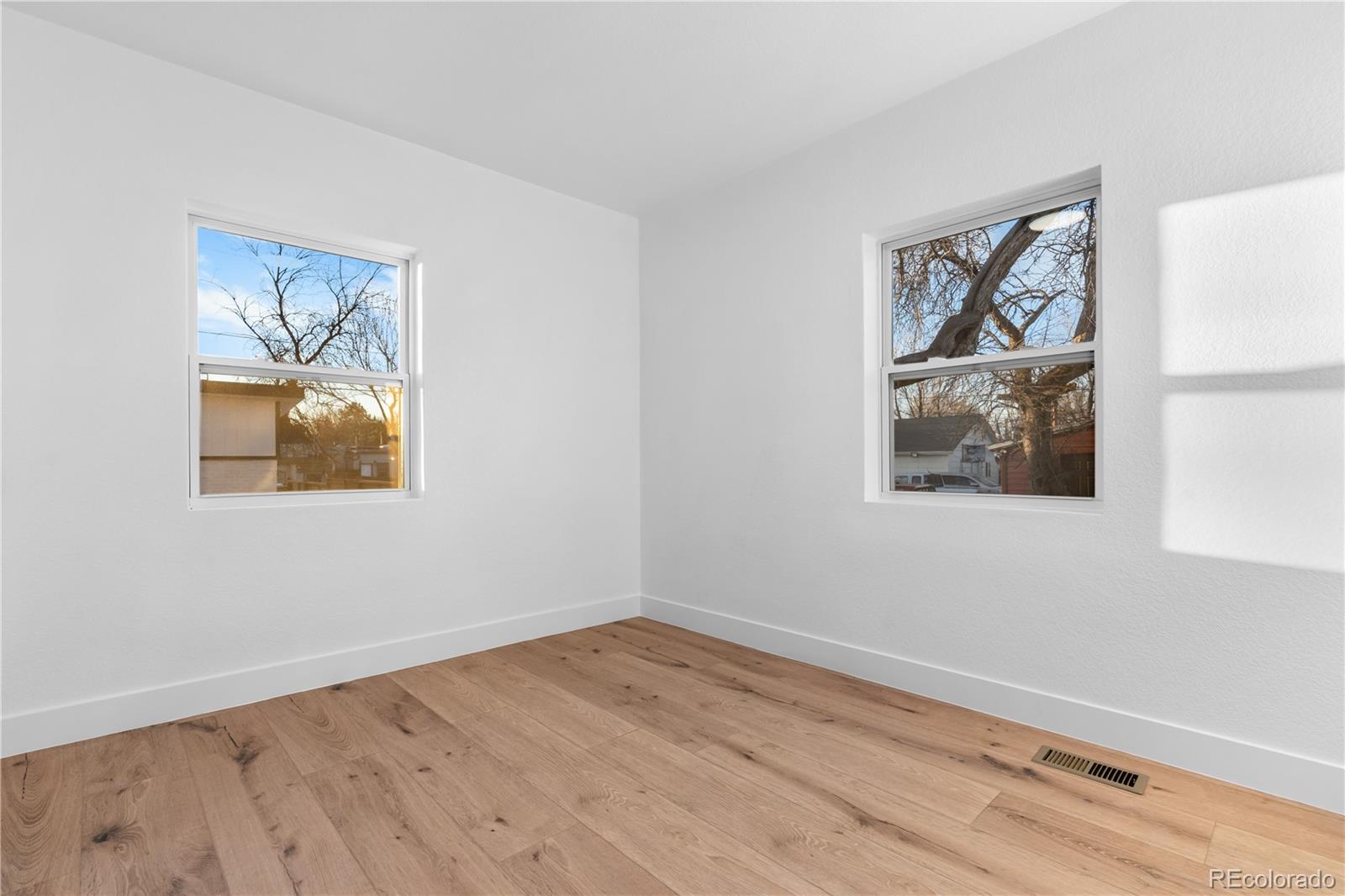 MLS Image #9 for 3217 n clayton street,denver, Colorado