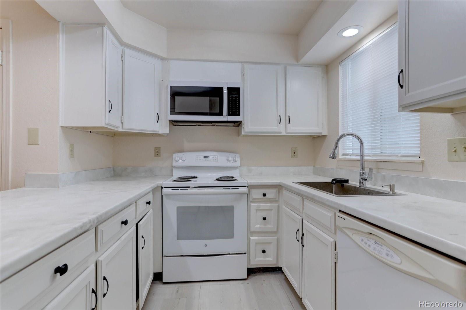 MLS Image #8 for 19842  summerset lane,parker, Colorado
