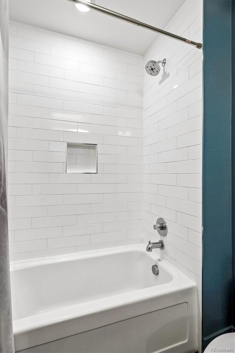 MLS Image #18 for 4885 s monaco street 207,denver, Colorado