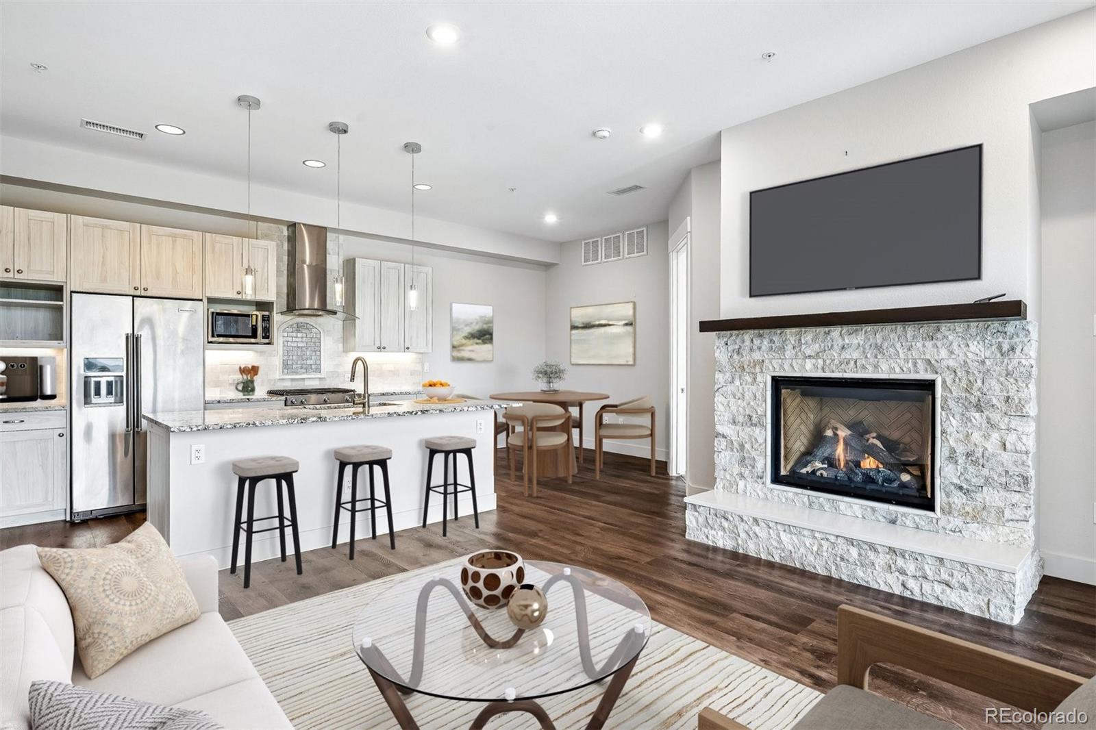 MLS Image #2 for 4885 s monaco street 207,denver, Colorado