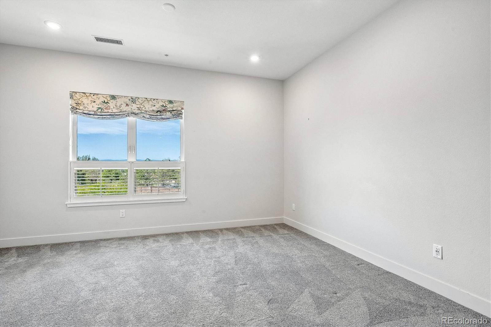 MLS Image #33 for 4885 s monaco street 207,denver, Colorado