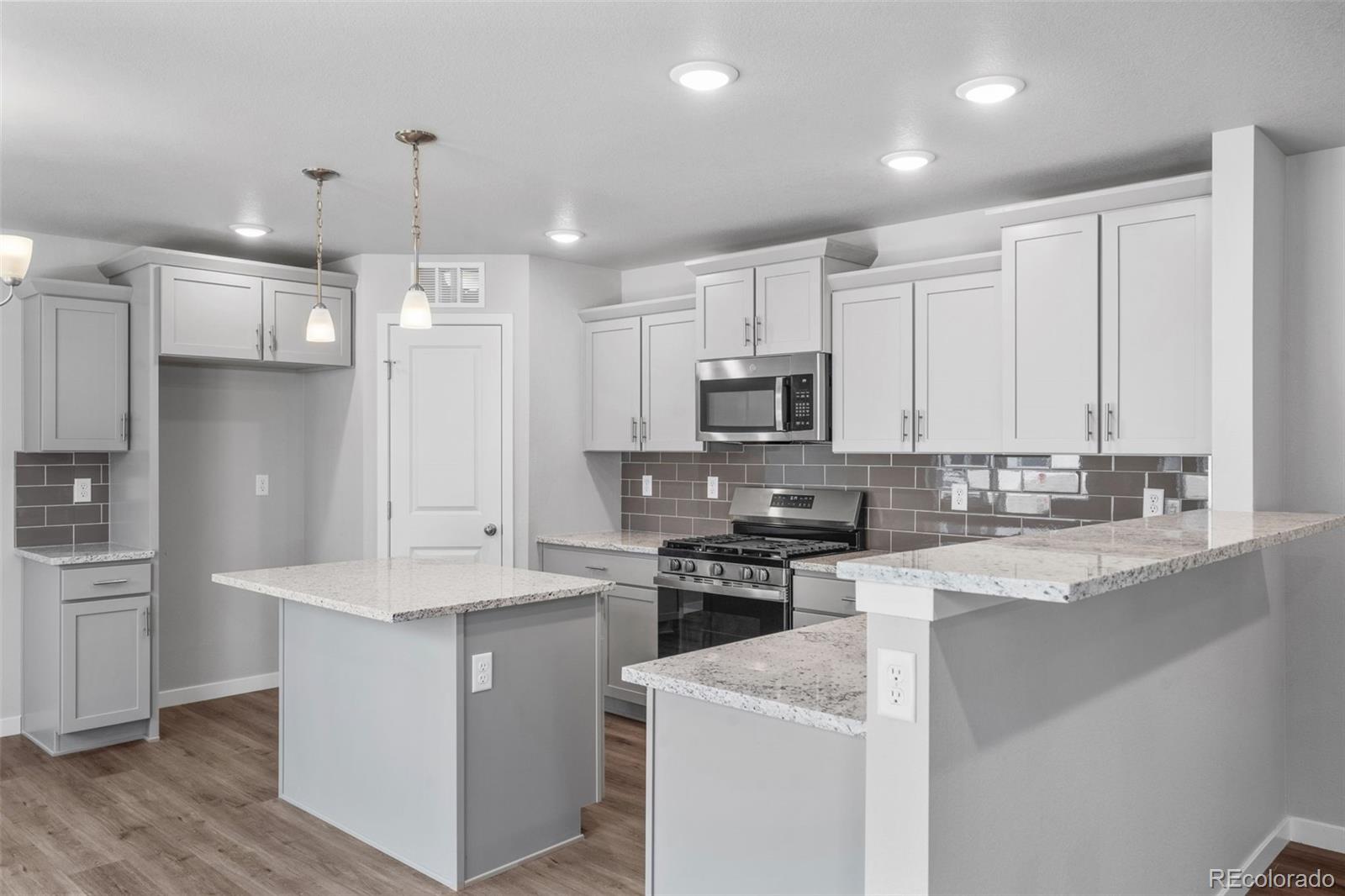 MLS Image #8 for 736 n carrie court,watkins, Colorado