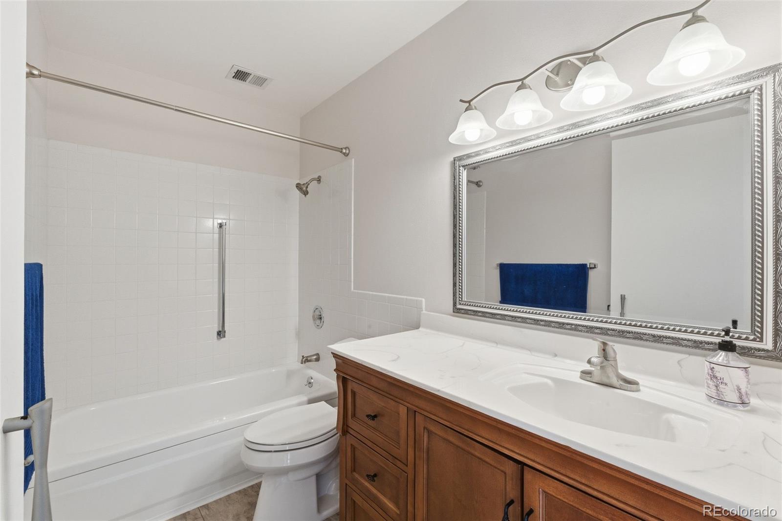 MLS Image #9 for 710 s clinton street 2b,denver, Colorado