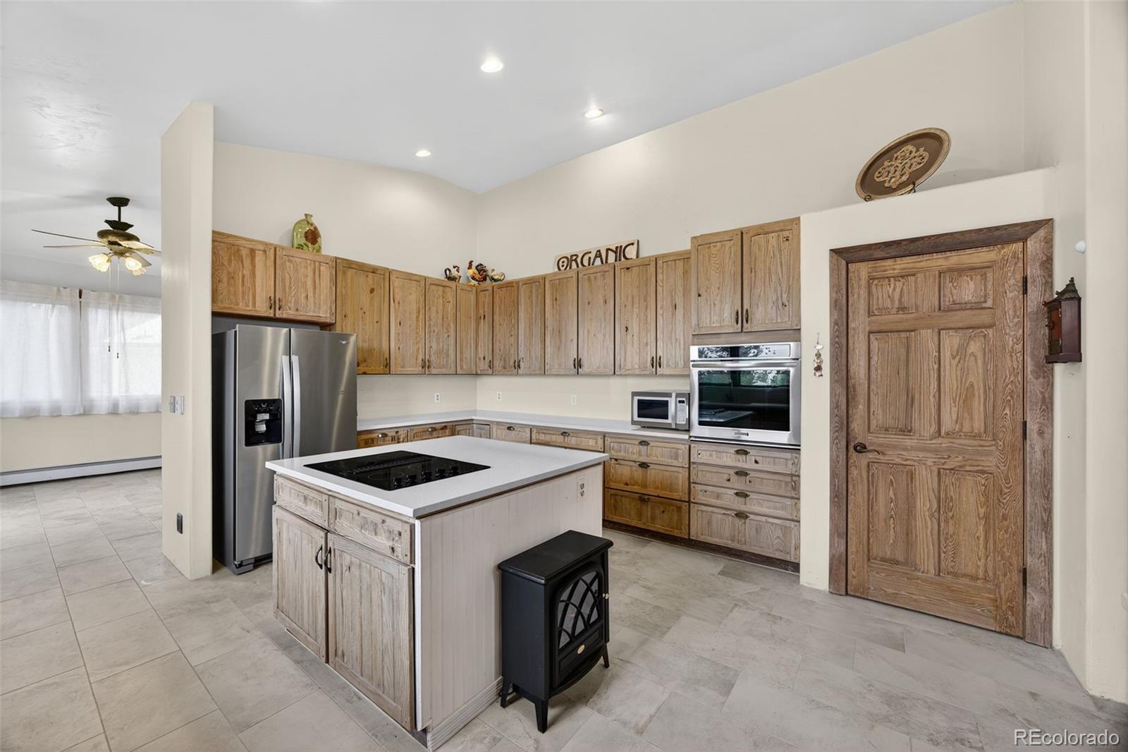 MLS Image #12 for 12291 s critchell lane,littleton, Colorado