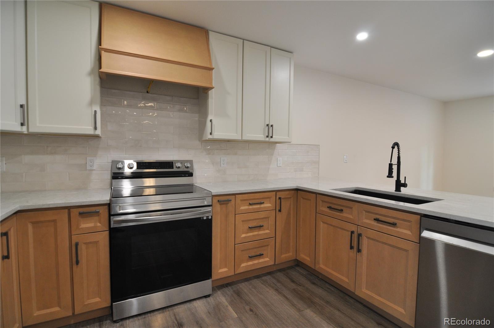 MLS Image #13 for 995  oakwood drive,castle rock, Colorado