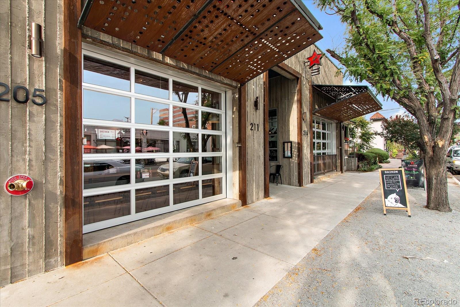 MLS Image #17 for 888 n logan street 4f,denver, Colorado