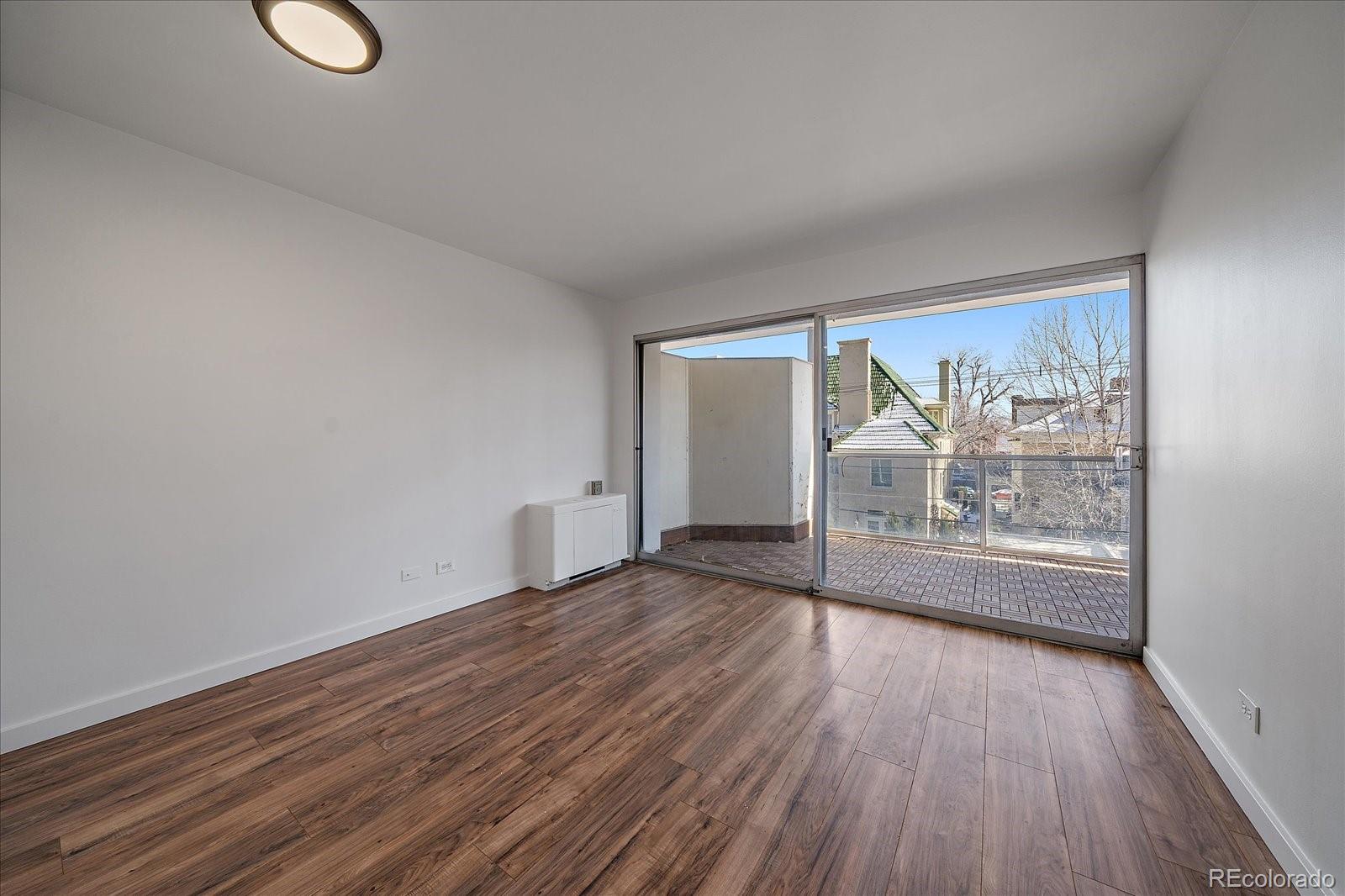 MLS Image #9 for 888 n logan street 4f,denver, Colorado