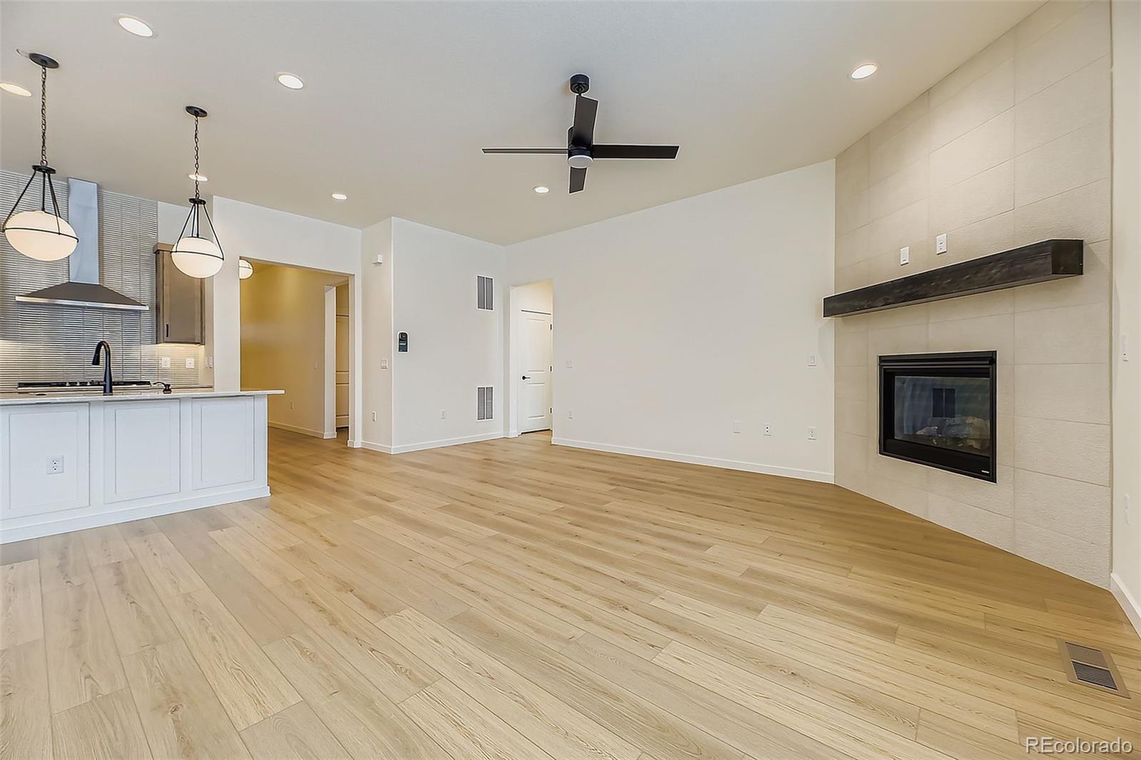 MLS Image #6 for 8942 s riviera way,aurora, Colorado