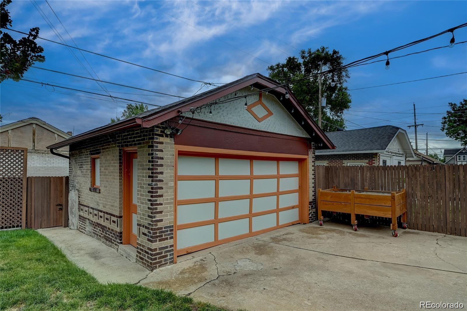 MLS Image #40 for 1416  stuart street,denver, Colorado