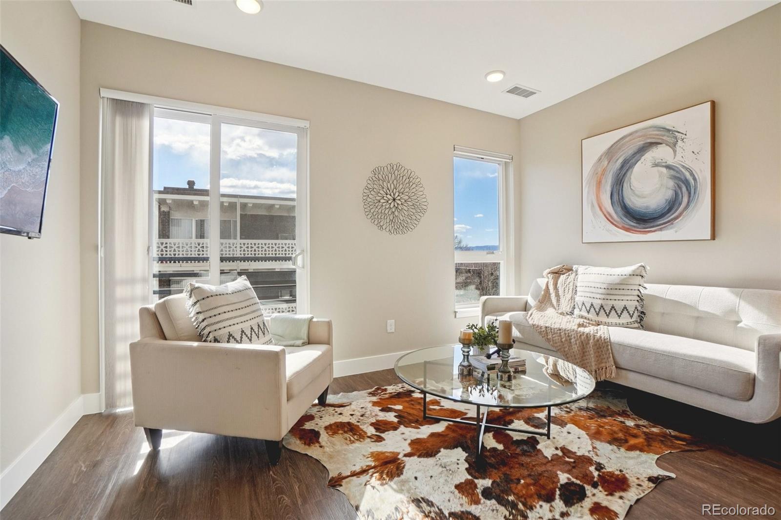 MLS Image #10 for 2374 s university boulevard,denver, Colorado