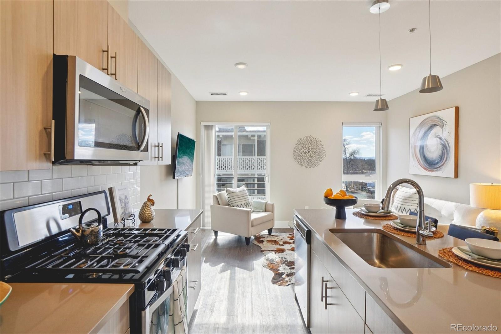 MLS Image #13 for 2374 s university boulevard,denver, Colorado