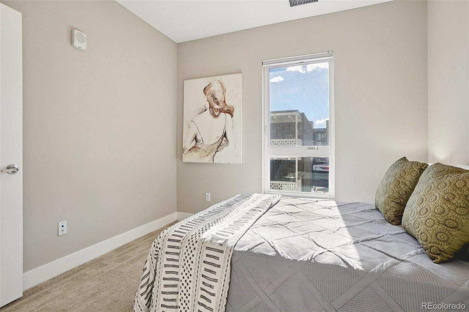 MLS Image #17 for 2374 s university boulevard,denver, Colorado