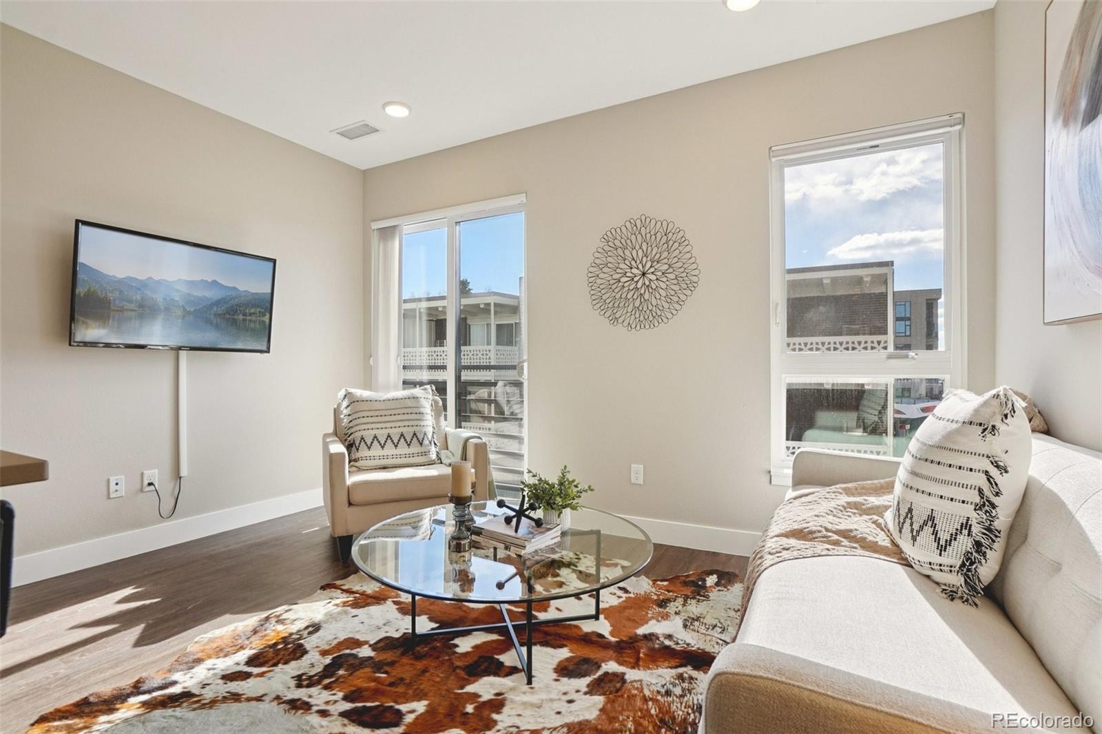 MLS Image #3 for 2374 s university boulevard,denver, Colorado
