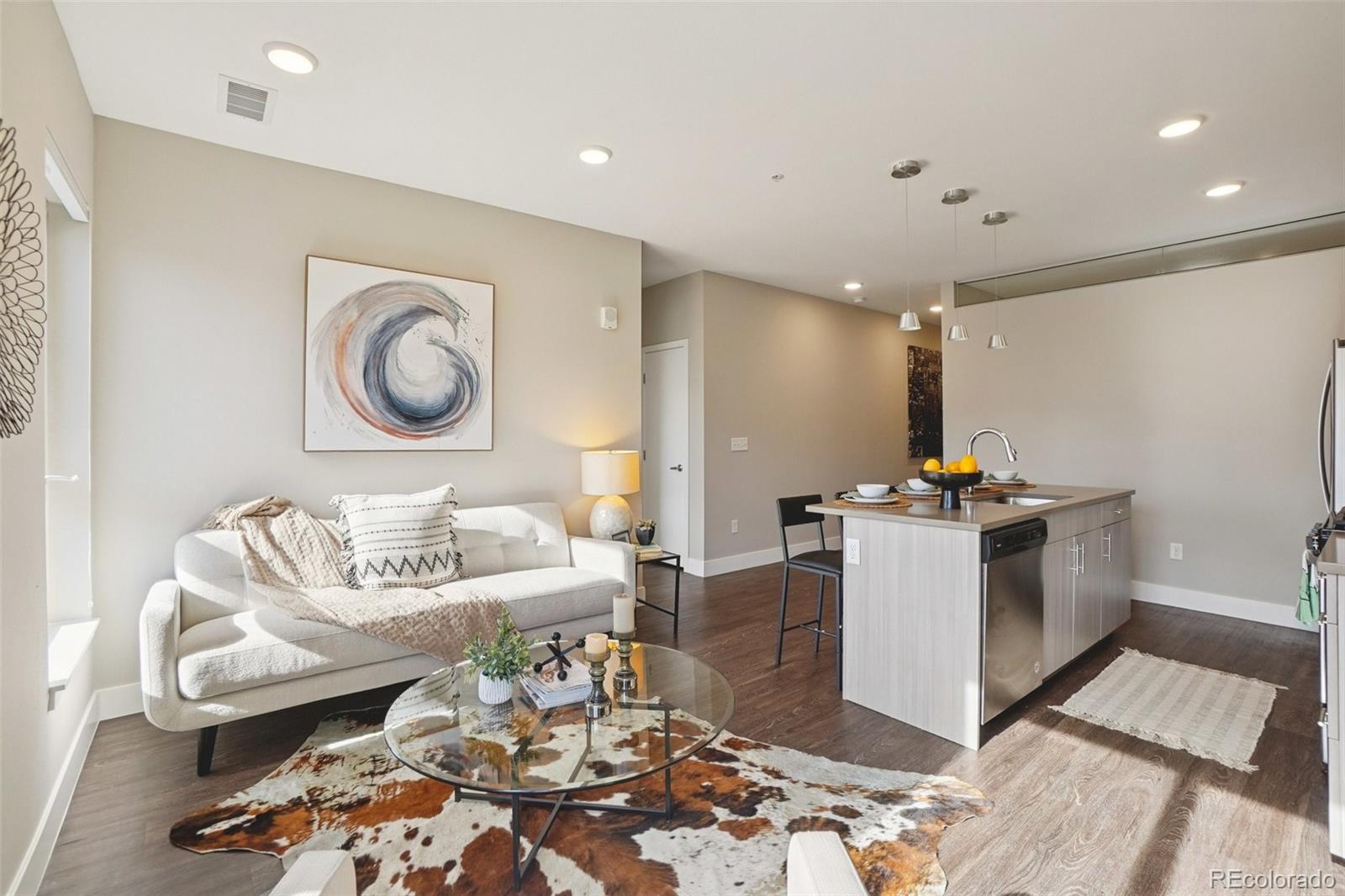 MLS Image #9 for 2374 s university boulevard,denver, Colorado