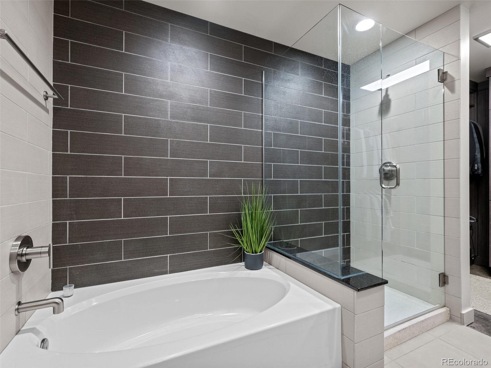 MLS Image #19 for 891  14th street,denver, Colorado