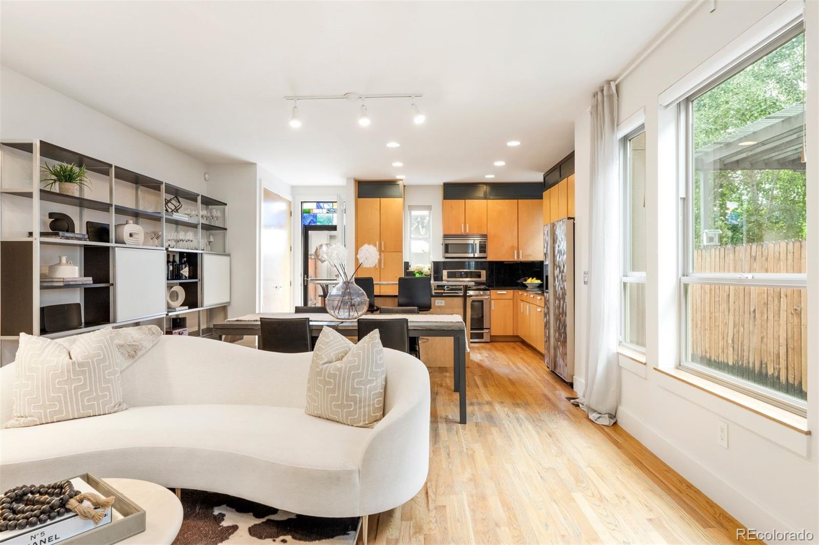 MLS Image #5 for 1735 s pennsylvania street,denver, Colorado