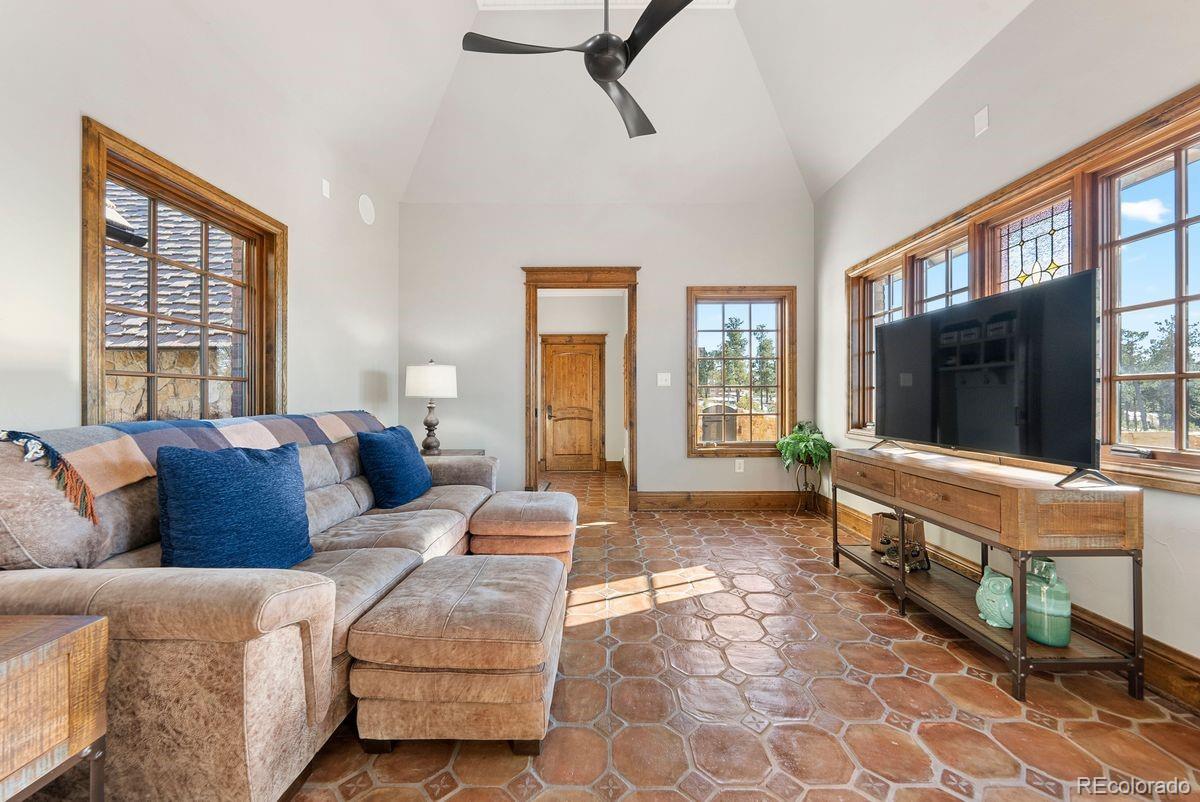 MLS Image #18 for 4340  foxchase way,colorado springs, Colorado