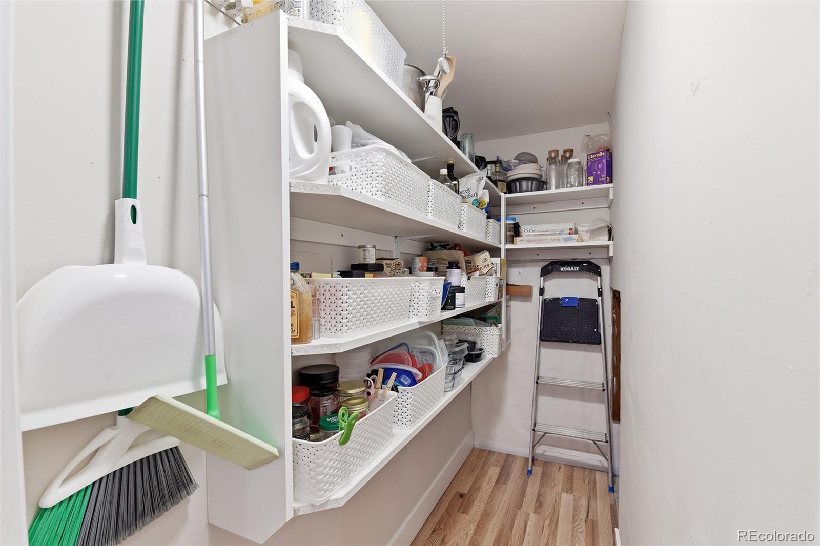 MLS Image #12 for 844 1/2  forest street,denver, Colorado
