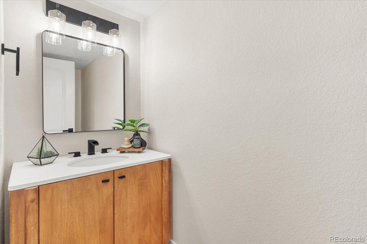 MLS Image #19 for 4505 s yosemite street,denver, Colorado