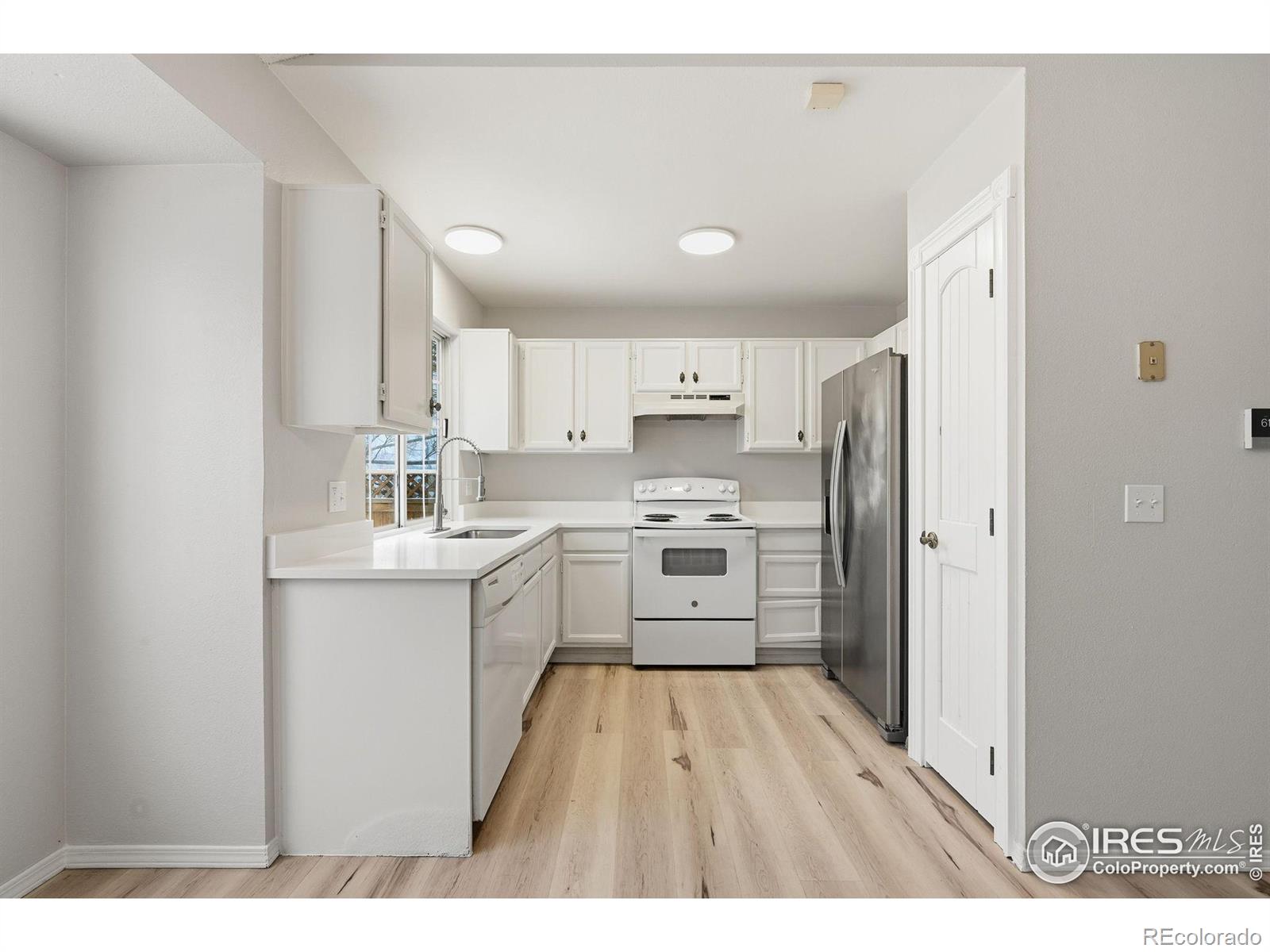 MLS Image #12 for 654 w sandbar circle,louisville, Colorado